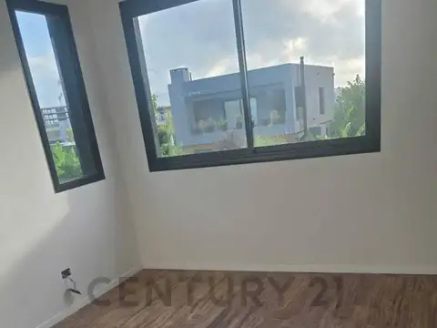 Casa en Venta en El Cazador, USD 330.000
