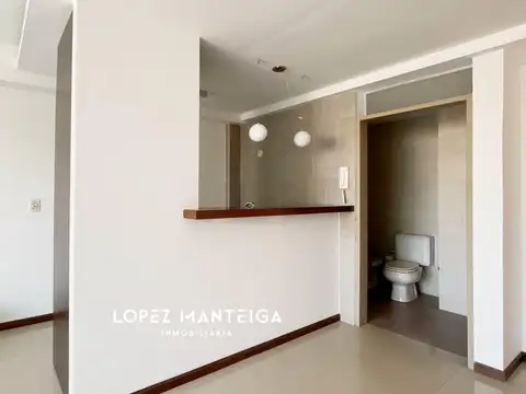 Ceretti 2100, Piso 3°