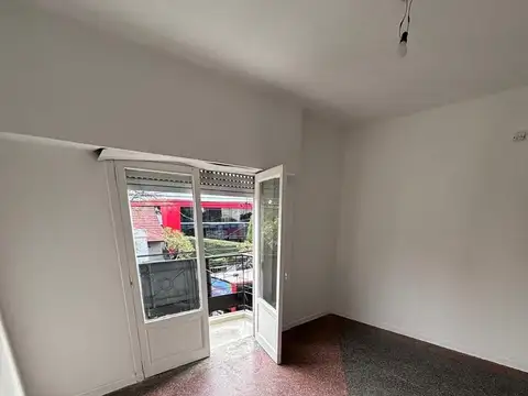 Depto Tipo Casa en Alquiler de 3 ambientes