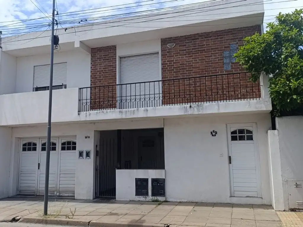 25 de Mayo 200