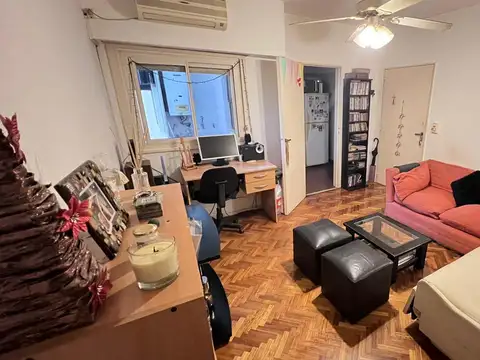 BUSTAMANTE Y FRENCH. 2 Amb laterales con cocina y baño comp. Lavadero. CON RENTA.