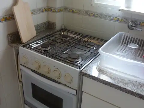 EXCELENTE UBICACION I LUMINOSO I PISO CUARTO AL CONTRAFRENTE I VISTA A JARDINES