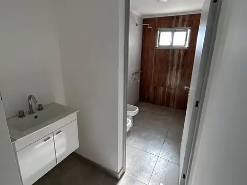 VENTA DEPARTAMENTO CENTRICO - A METROS DE LA PLAZA