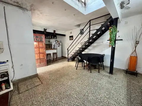 Depto Tipo Casa 4 ambientes con 1 baño