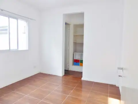 Depto Tipo Casa en Venta 50 años