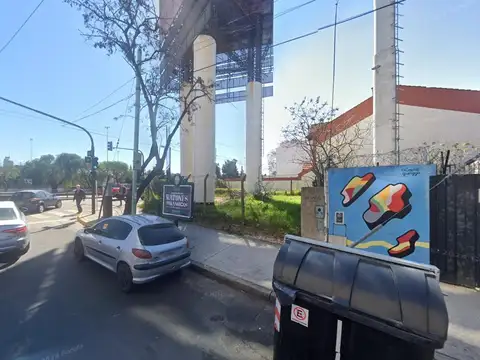 Terreno en esquina frente al Dot Shopping