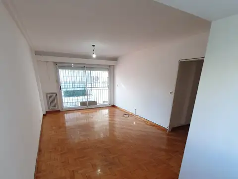 MUY BUEN DEPARTAMENTO 3 AMB. - 2 BAÑOS - AMPLIO COMEDOR DIARIO - LAVADERO INDEPENDIENTE