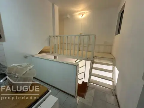 Departamento 2 1/2 ambientes con patio