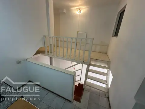 Departamento 2 1/2 ambientes con patio