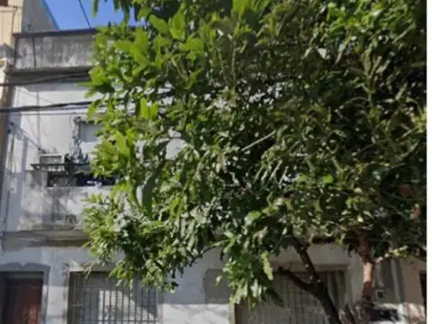 SAN MARTIN 2 AMB. FRENTE 2 X ESCALERA EXCELENTE