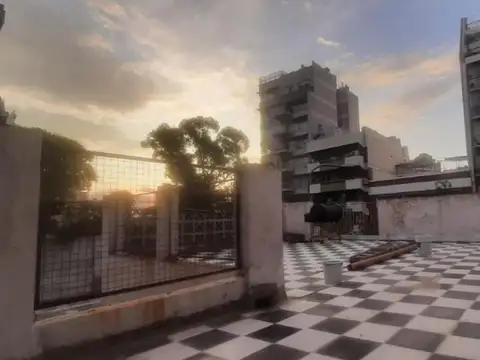 Depto Tipo Casa en Venta de 8 ambientes