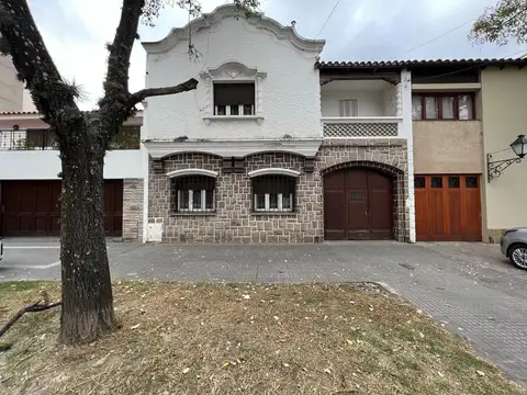 Casa en Av. Belgrano