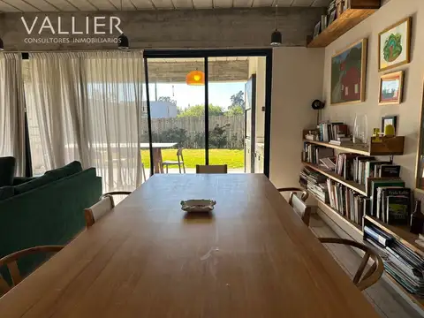 Casa 4 ambientes con 3 baños
