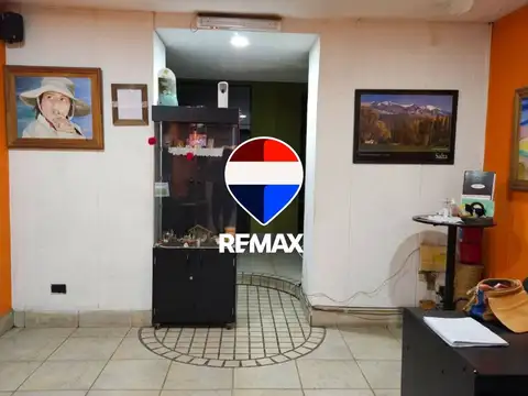 LOCAL VENTA A METROS DE PLAZA 9 DE JULIO