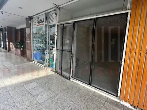 ALQUILER EXCELENTE LOCAL COMERCIAL EN LA CALLE ALSINA AL 300, QUILMES CENTRO.