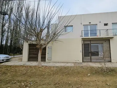 Departamento en Alquiler con 1 cocheras