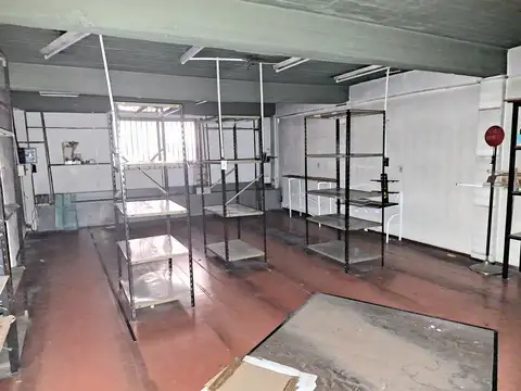 Alquiler s/av.Crovara de 110 m²