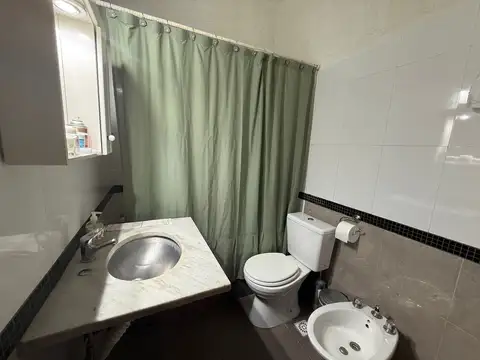 Casa 3 ambientes con 2 baños