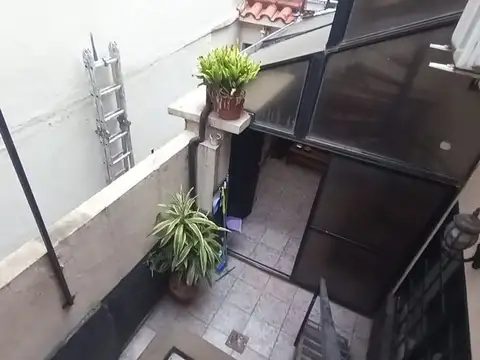 Depto Tipo Casa en Venta 64 años
