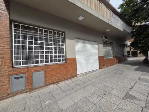 Alquiler Oficina local deposito SIN EXPENSA Parque Chacabuco