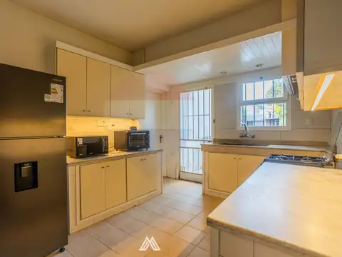 Venta casa ideal empresa Parque Batlle