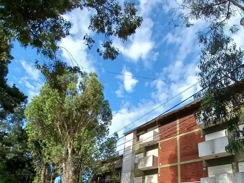 AV MITRE 1700, Piso 2