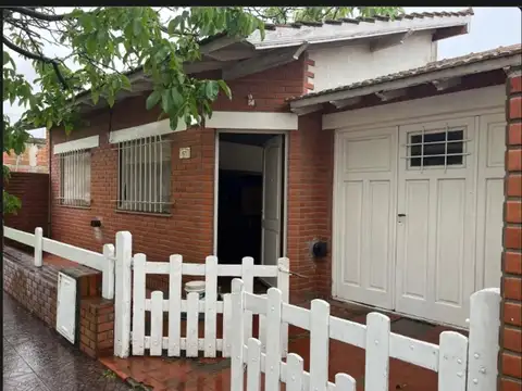 Chalet En Miramar, venta Con Facilidades Imperdible