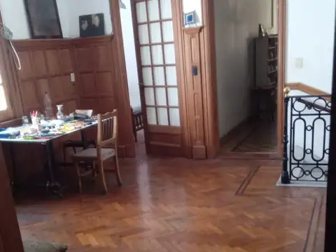 Depto Tipo Casa en Alquiler de 9 ambientes