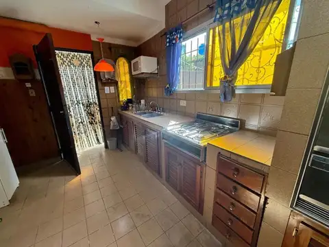 Depto Tipo Casa en Venta de 8 ambientes
