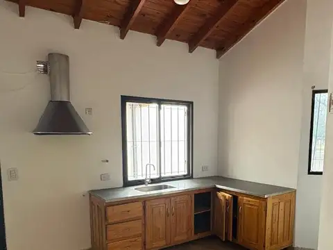 Casa en Venta con 4 cocheras