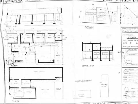 Casa en Alquiler con 1 cochera