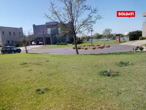 Excelente Lote en Venta con vista a la laguna