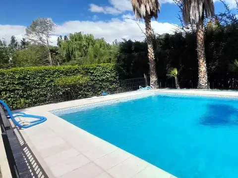 Casa Quinta con piscina en Las Compuertas.