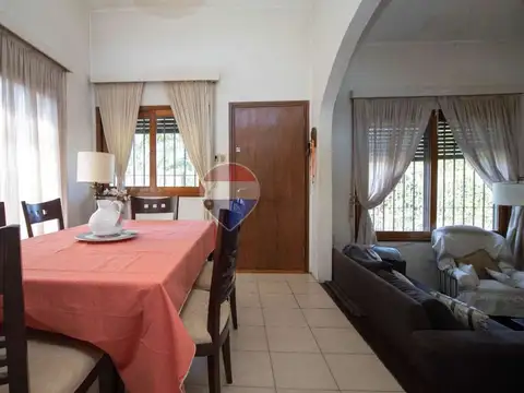 Venta Casa en Shangrila Sur 3 Dormitorios Fondo