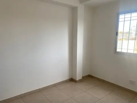Departamento en Alquiler en Pablo Podesta, $ 570.000