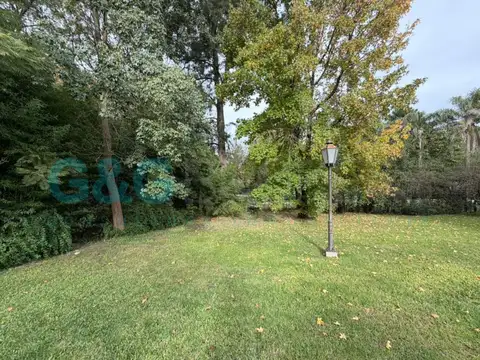 Casa en Venta en Barrio Parque Leloir, USD 420.000