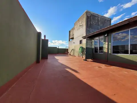 Depto Tipo Casa en Venta en Parque Avellaneda, USD 158.000