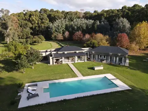 ESPECTACULAR CAMPO DE 40 HECTAREAS CON CASA DE CALIDAD - IDEAL HARAS