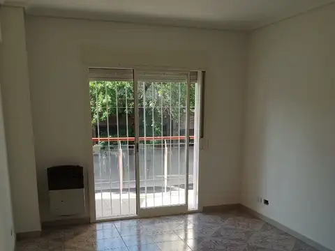 Pavon 3700, Piso 1