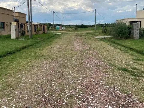 VENTA DE TERRENO EN LAS GARDENIAS-PETIÓN