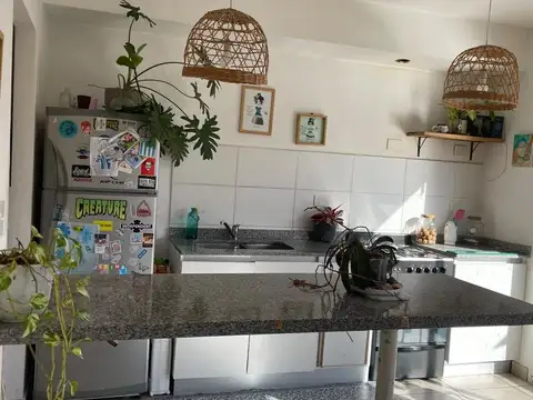 Casa muy funcional en Casas de San Patricio. Sin expensas.