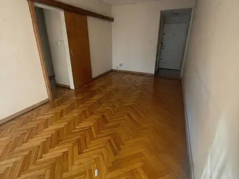 Adolfo Alsina 2500, Piso 4