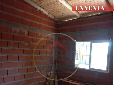 Casa  dos Dormitorios + Construcción a terminar.