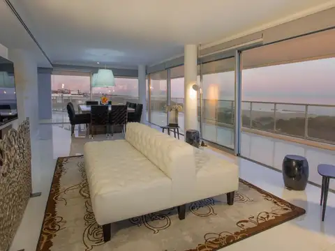 Departamento en Venta de 4 dormitorios