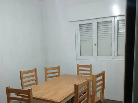 Casa 3 ambientes con 1 baño