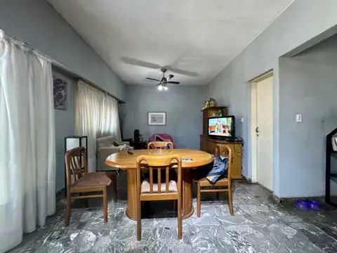 Depto Tipo Casa en Venta con 2 cocheras