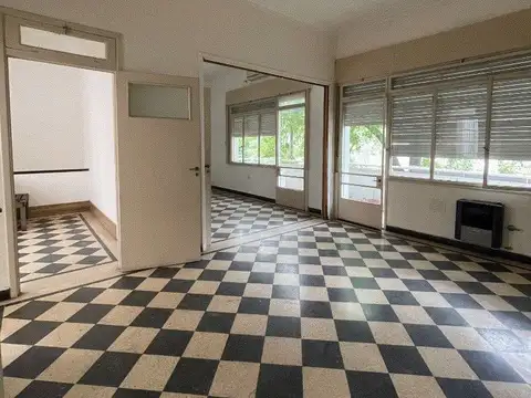Depto Tipo Casa 4 ambientes con 2 baños