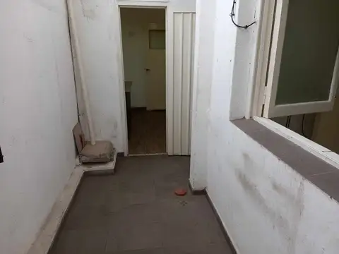 Cátulo Castillo 3000, Piso 1