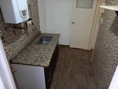 2 Ambientes con patio MUY BAJAS EXPENSAS