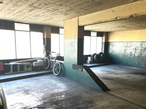 Excelentes cocheras a metros de Avda. Rivadavia